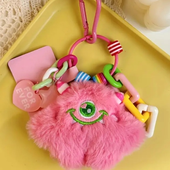 CUTE! Monster Pink Faux Fur Keychain Bag Backpack Phone Charm Star Y2K Gyaru - Picture 3 of 4